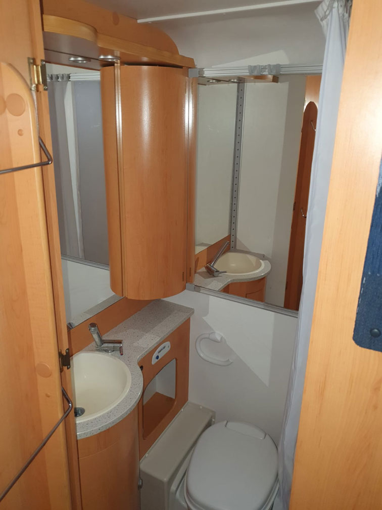 Hymer TCM 684 matkailuauto